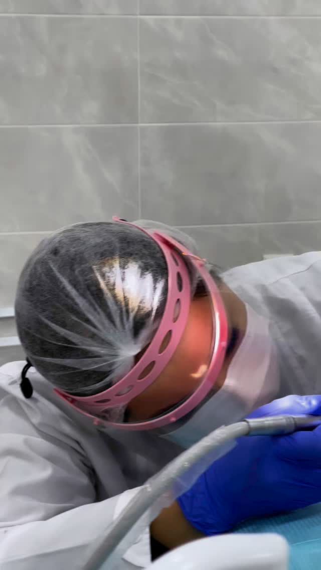 Профессиональная чистка зубов